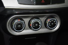 2015款三菱翼神1.8L