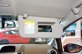 2013款福特嘉年华两厢1.5L自动时尚型