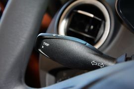 2013款福特嘉年华两厢1.5L自动时尚型