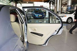 2015款东南V3菱悦1.5L手动幸福版