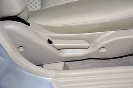 2015款东南V3菱悦1.5L手动幸福版