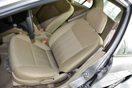 2015款东南V3菱悦1.5L手动幸福版