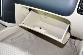 2015款东南V3菱悦1.5L手动幸福版