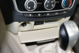 2015款东南V3菱悦1.5L手动幸福版