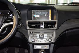 2015款东南V5菱致1.5L手动旗舰型