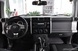 2010款丰田FJ酷路泽