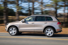 2015款途锐海外试驾