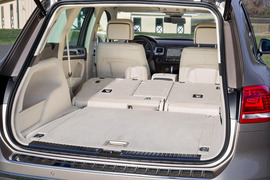 2015款途锐海外试驾