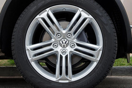 2015款途锐海外试驾