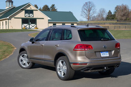 2015款途锐海外试驾