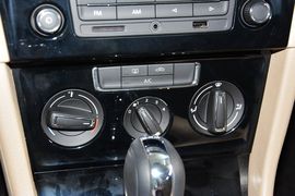 2014款大众宝来1.4T自动舒适型