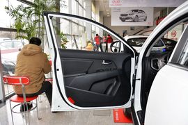 2015款起亚智跑2.0L自动两驱版DLX