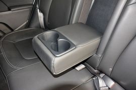 2015款起亚智跑2.0L自动两驱版DLX