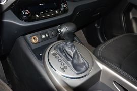 2015款起亚智跑2.0L自动两驱版DLX