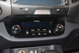 2015款起亚智跑2.0L自动两驱版DLX