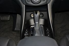 2013款现代格锐3.0L