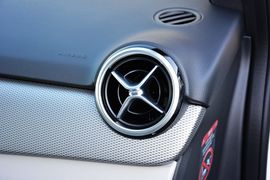 2015款奔驰B200动感型