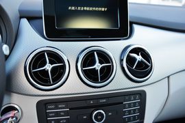 2015款奔驰B200动感型