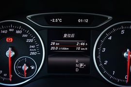 2015款奔驰B200动感型