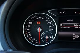 2015款奔驰B200动感型