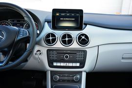 2015款奔驰B200动感型