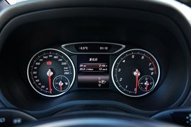 2015款奔驰B200动感型