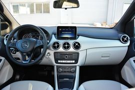 2015款奔驰B200动感型