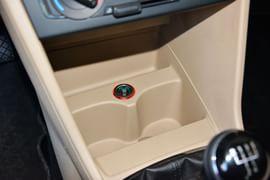 2015款大众捷达1.6L手动舒适型