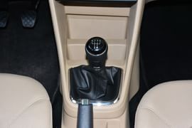 2015款大众捷达1.6L手动舒适型