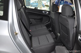 标致307三厢2.0L自动舒适版