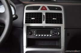 标致307三厢2.0L自动舒适版