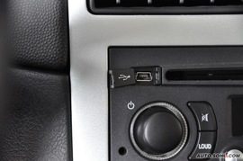 标致307三厢2.0L自动舒适版