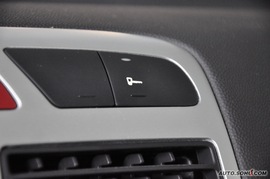 标致307三厢2.0L自动舒适版