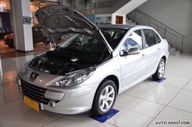 标致307三厢2.0L自动舒适版