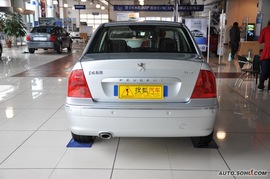 标致307三厢2.0L自动舒适版