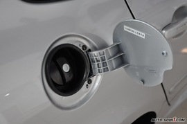 标致307三厢2.0L自动舒适版