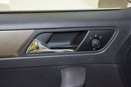 2015款大众新桑塔纳1.4L手动舒适版