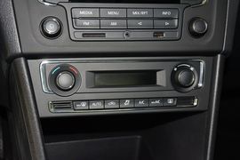 2015款大众新桑塔纳1.4L手动舒适版