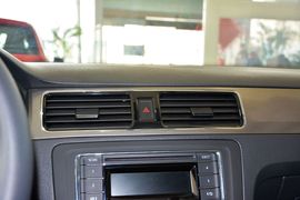 2015款大众新桑塔纳1.4L手动舒适版