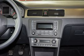 2015款大众新桑塔纳1.4L手动舒适版