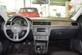 2015款大众新桑塔纳1.4L手动舒适版