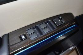 2015款马自达8
