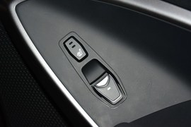 2013款现代全新胜达2.0T自动四驱顶级型