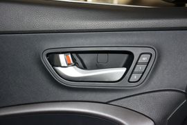 2013款现代全新胜达2.0T自动四驱顶级型