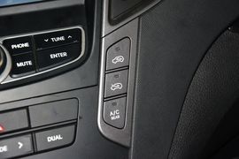 2013款现代全新胜达2.0T自动四驱顶级型