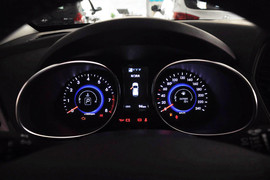 2013款现代全新胜达2.0T自动四驱顶级型