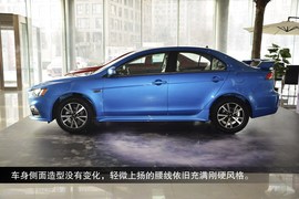 2015款三菱翼神到店图解