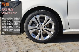 2015款奔驰B200到店实拍