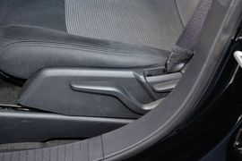 2014款Jeep自由客2.0L运动增强版