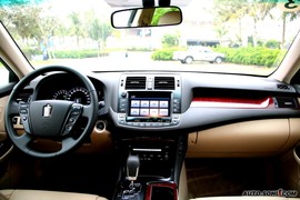 2009款一汽丰田新皇冠